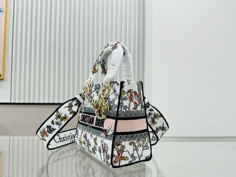 Dior Shopping Bags